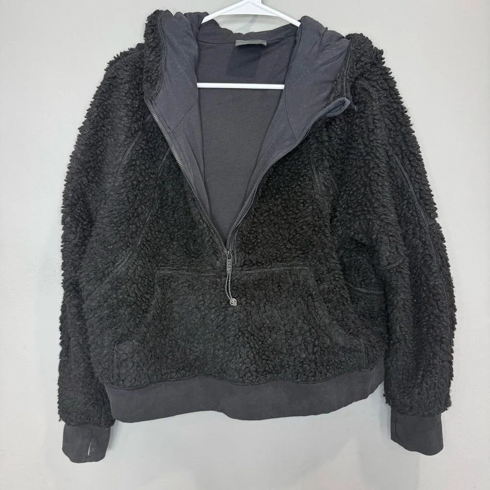 Lululemon black sherpa scuba size‎ M/L